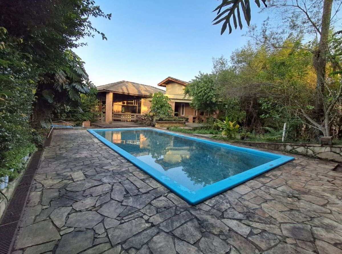 Casa de condomínio à venda em Cotia, com 4 quartos, 1090m² - Corretora de Imóveis - Jéssica Gomes.