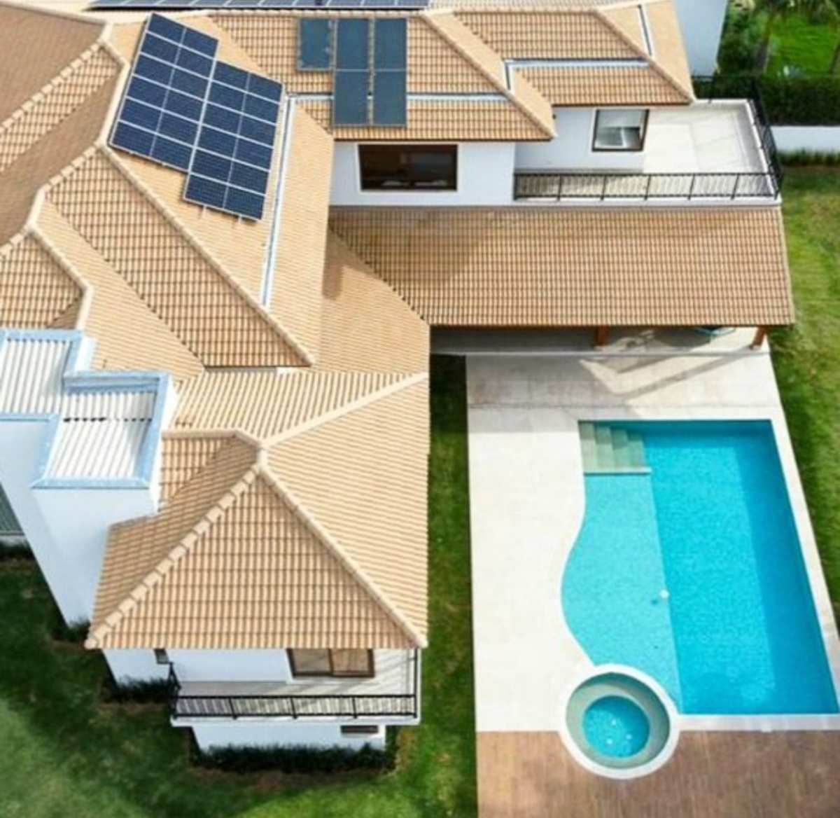 Casa de condomínio à venda em Itu, com 5 quartos, 1340m² - Corretora de Imóveis - Jéssica Gomes.