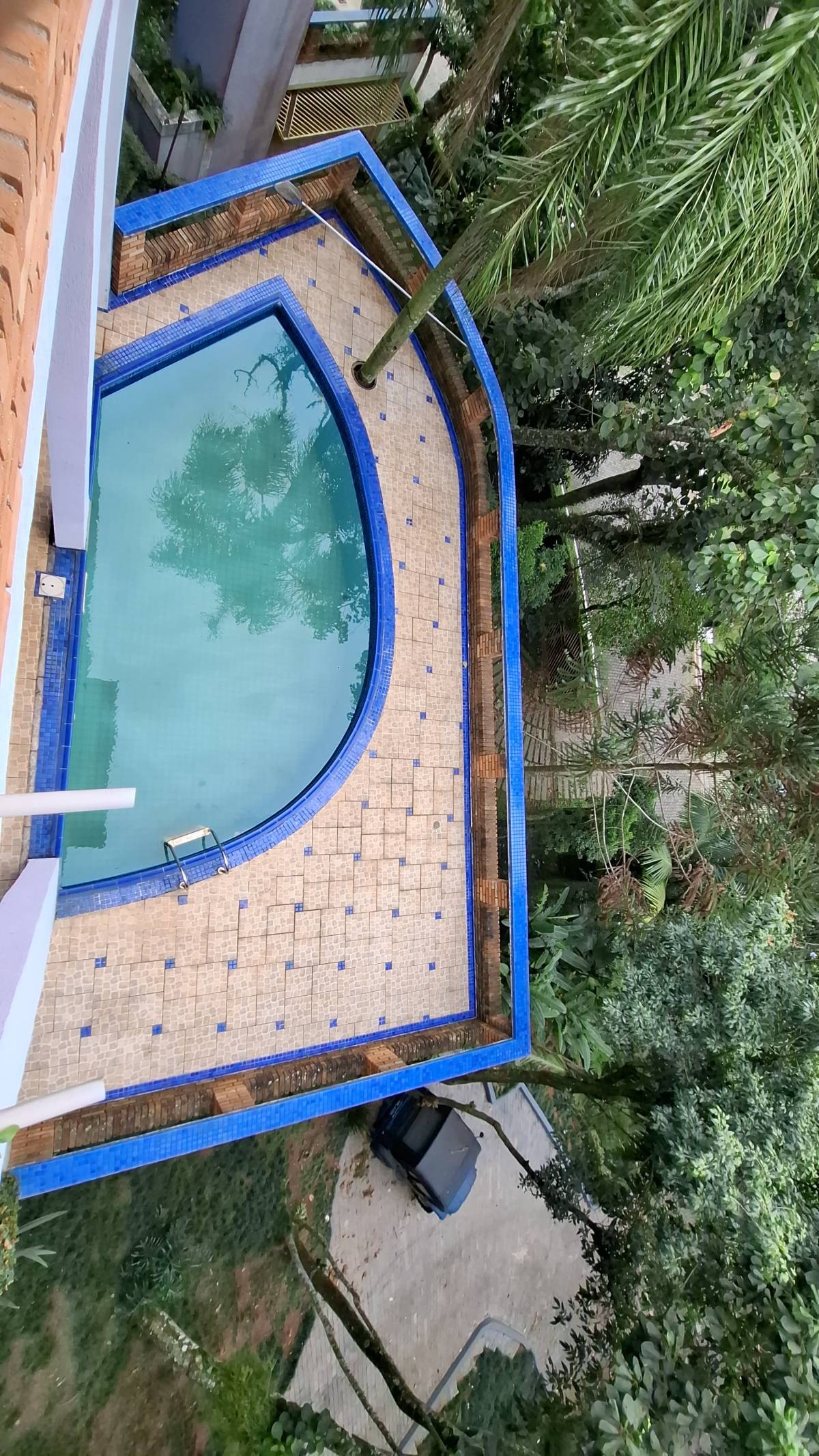 Casa de condomínio à venda em Jandira, com 5 quartos, 1024m² - Corretora de Imóveis - Jéssica Gomes.