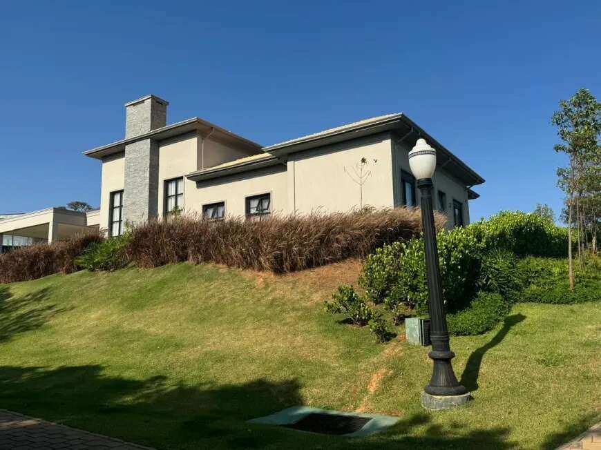 Casa de condomínio à venda em Porto Feliz, com 5 quartos, 1.500m² - Corretora de Imóveis - Jéssica Gomes.