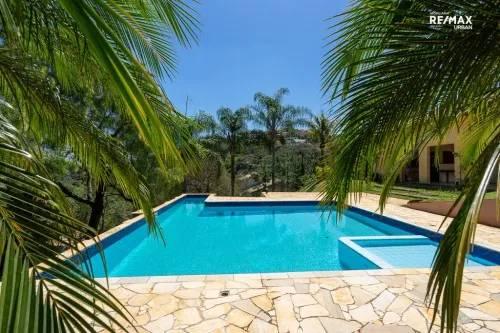 Casa de condomínio com 4 quartos, 2.400m², à venda em São Roque, Vila Santo Antônio - Corretora de Imóveis - Jéssica Gomes.