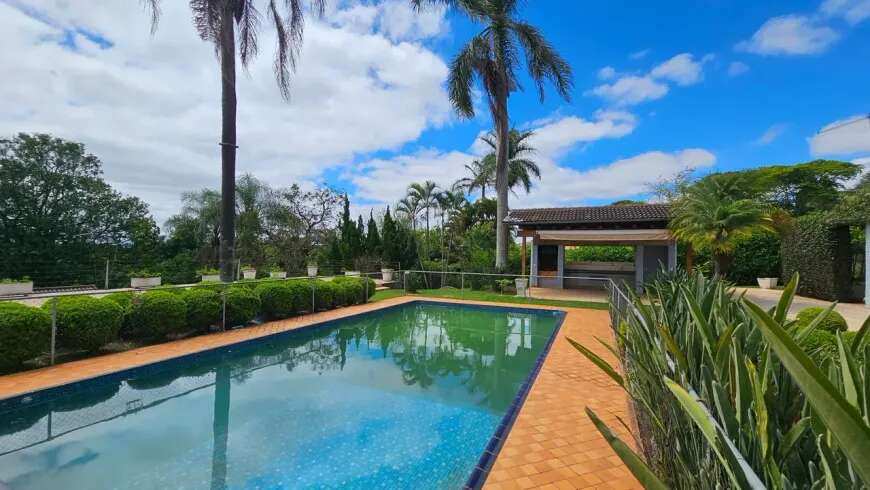 Chácara à venda em Itatiba, com 5 quartos, 2593.40m² - Corretora de Imóveis - Jéssica Gomes.
