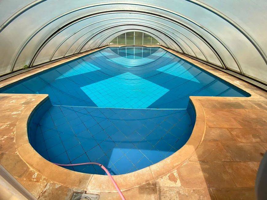 Chácara à venda em Itu, com 2 quartos, 2500m² - Corretora de Imóveis - Jéssica Gomes.