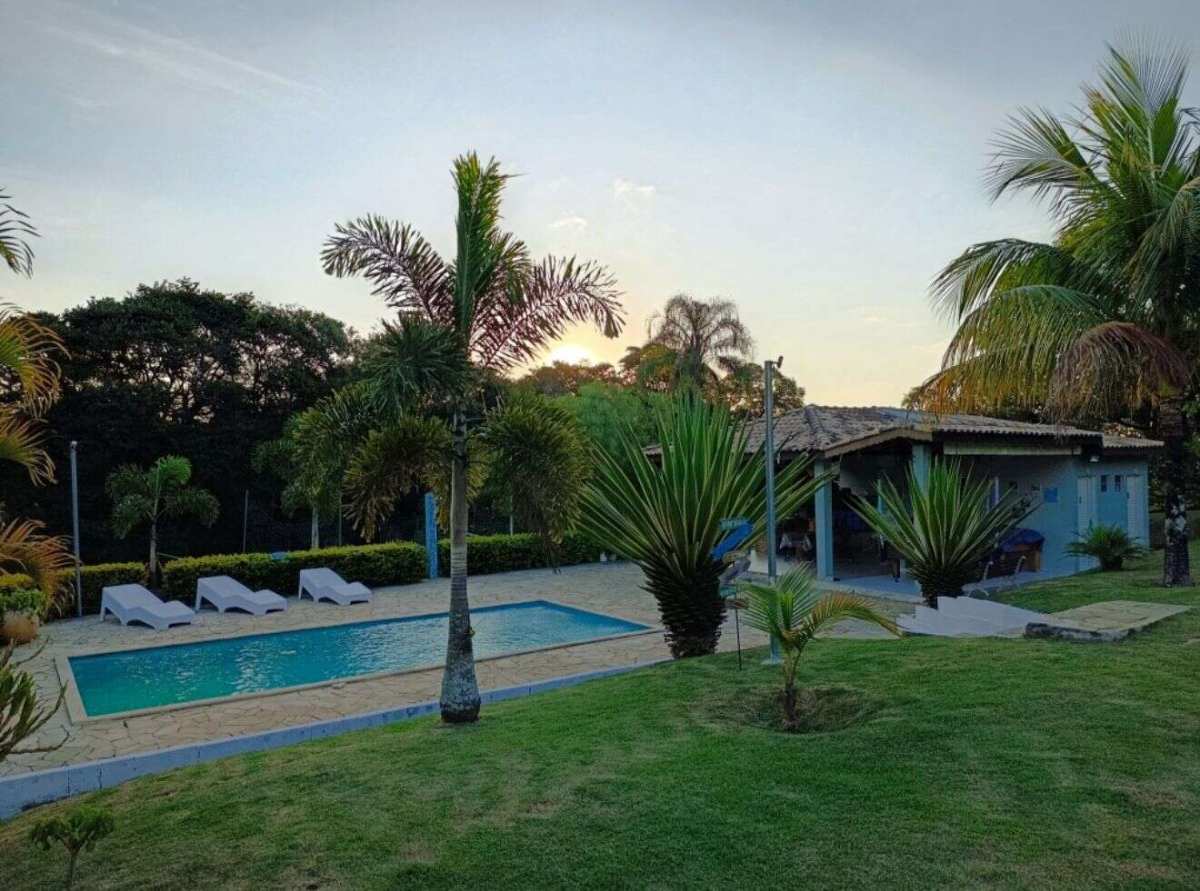 Chácara à venda em Itupeva, com 3 quartos, 5000m² - Corretora de Imóveis - Jéssica Gomes.