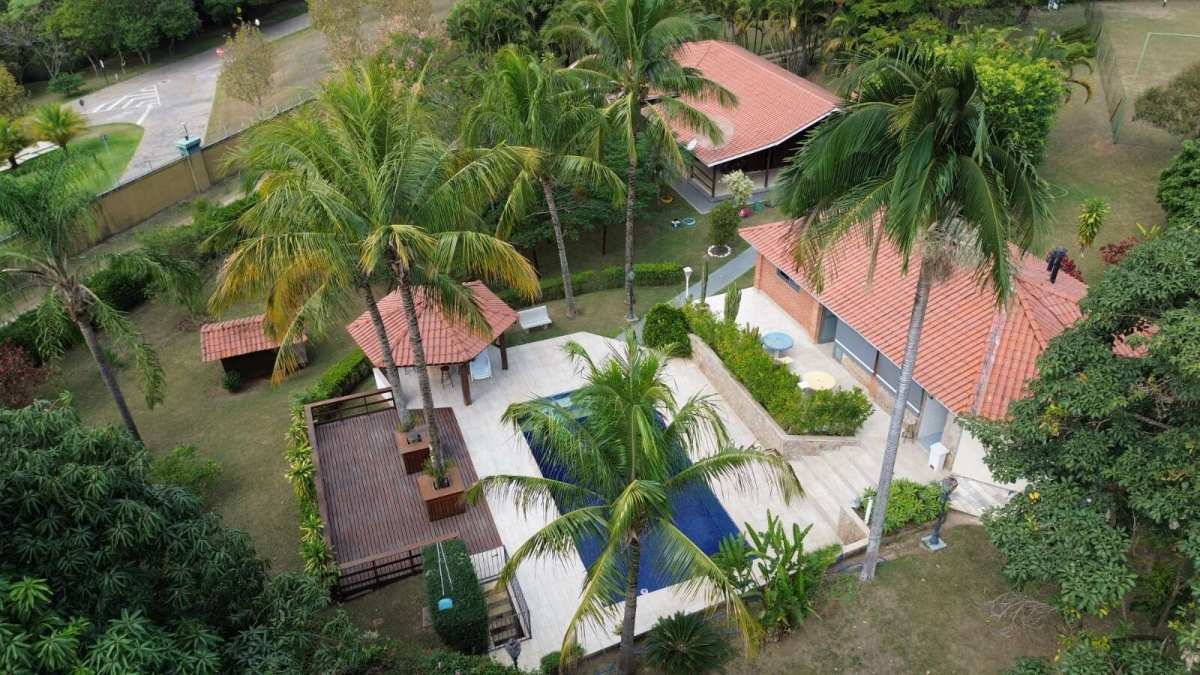 Chácara à venda em Porto Feliz, com 4 quartos, 5000m² - Corretora de Imóveis - Jéssica Gomes.