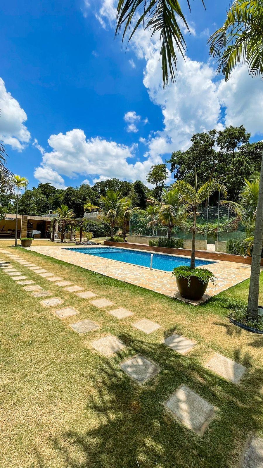 Chácara à venda em Mairinque, com 2 quartos, 2000m² - Corretora de Imóveis - Jéssica Gomes.