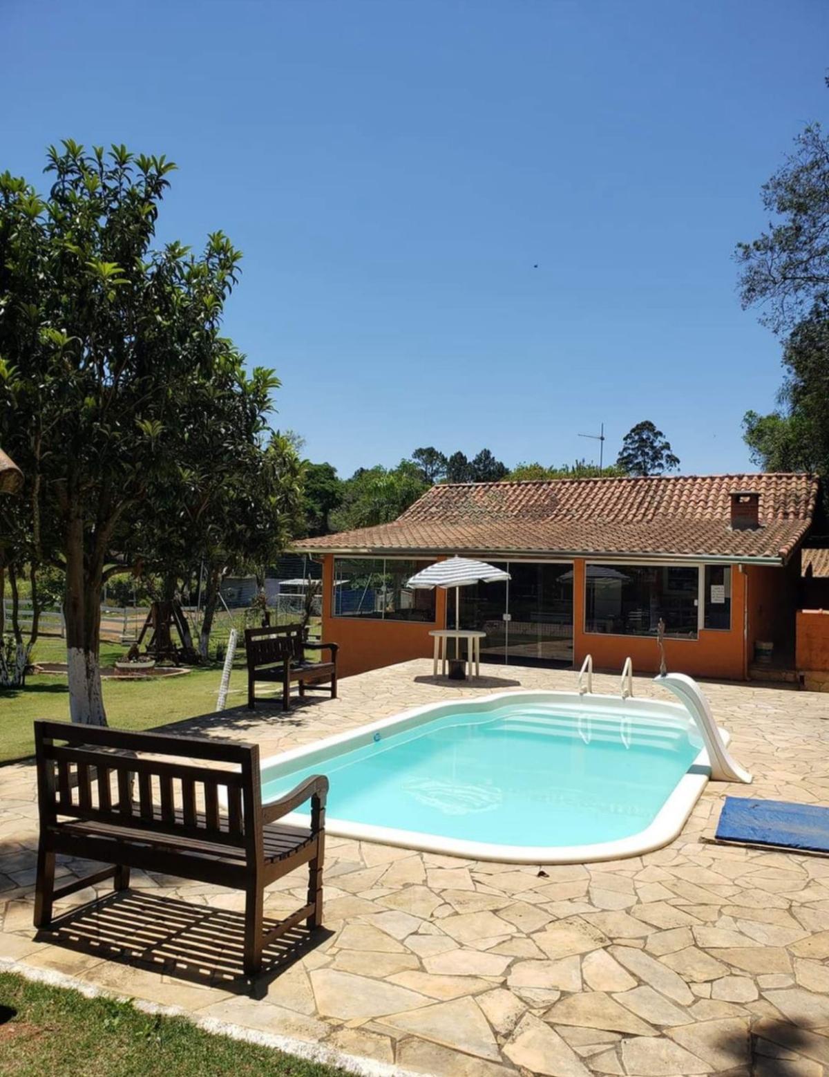 Chácara à venda em Ibiúna, com 3 quartos, 3.800m² - Corretora de Imóveis - Jéssica Gomes.