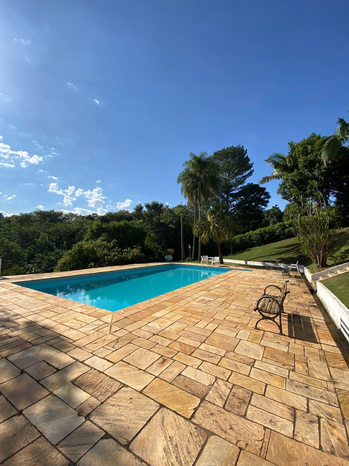 Chácara à venda em Mairinque, com 7 quartos, 8.600m² - Corretora de Imóveis - Jéssica Gomes.