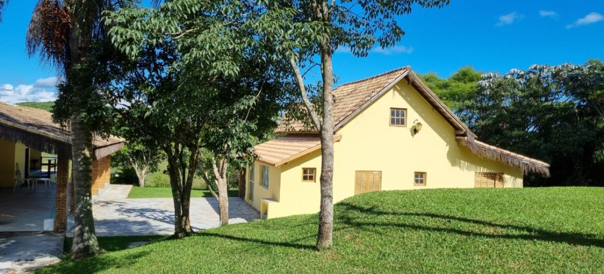 Sítio com 4 quartos, 28000m², à venda em Igaratá - Corretora de Imóveis - Jéssica Gomes.